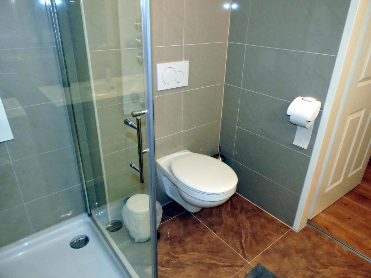 211 Amsterdam, Studio Apartment, 30M2 1-4 Pers 克拉根福 外观 照片