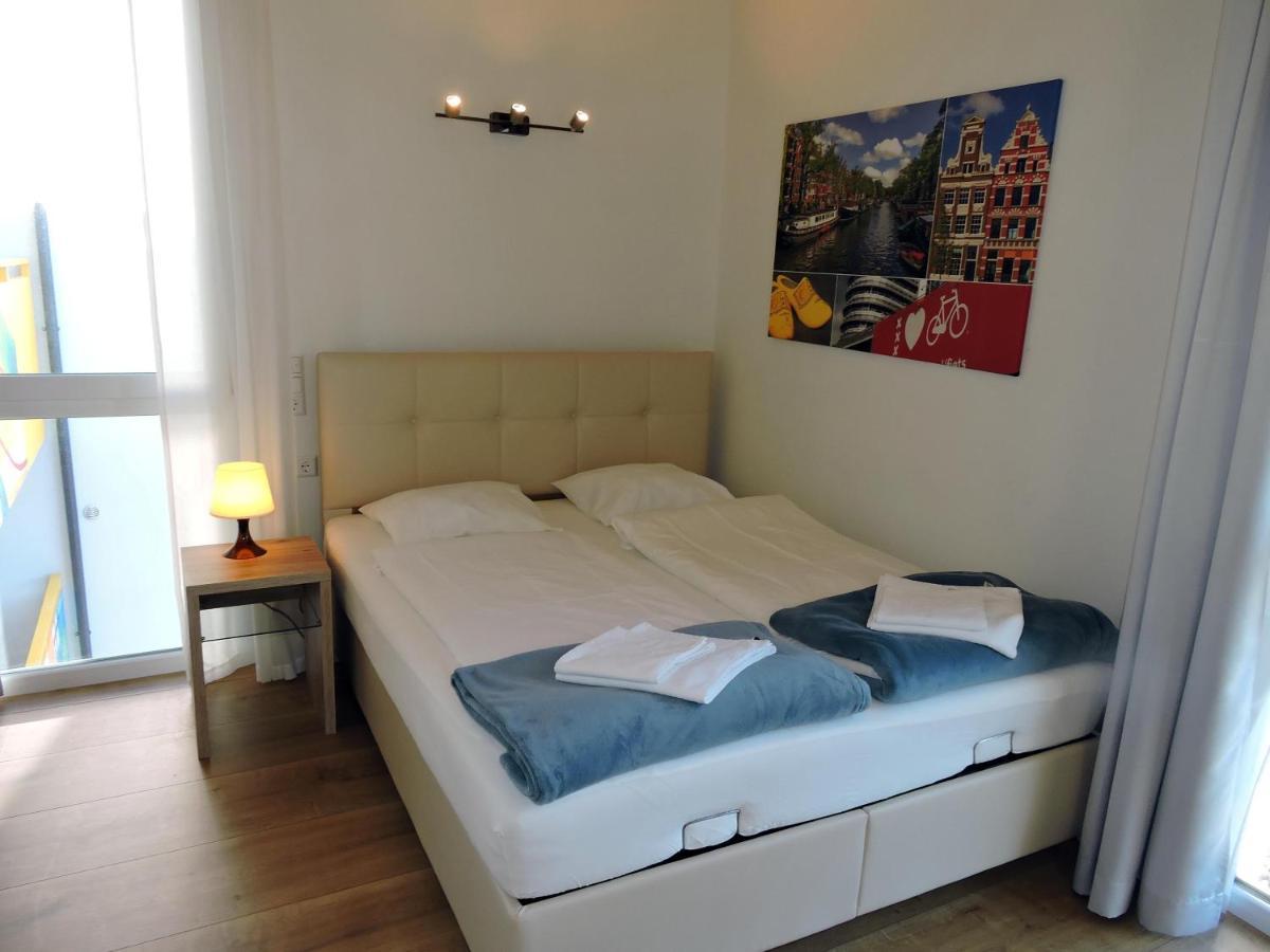 211 Amsterdam, Studio Apartment, 30M2 1-4 Pers 克拉根福 外观 照片