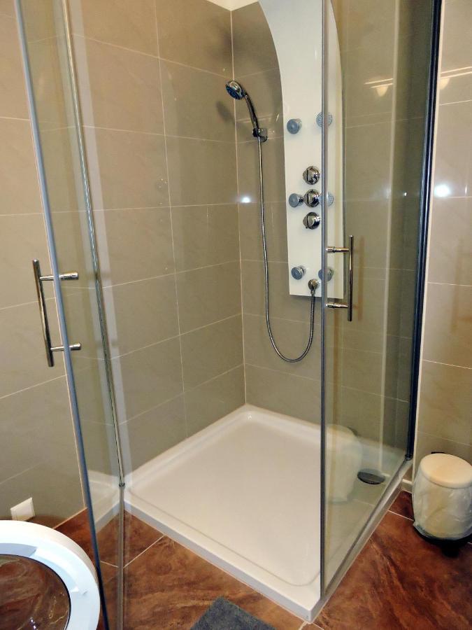 211 Amsterdam, Studio Apartment, 30M2 1-4 Pers 克拉根福 外观 照片
